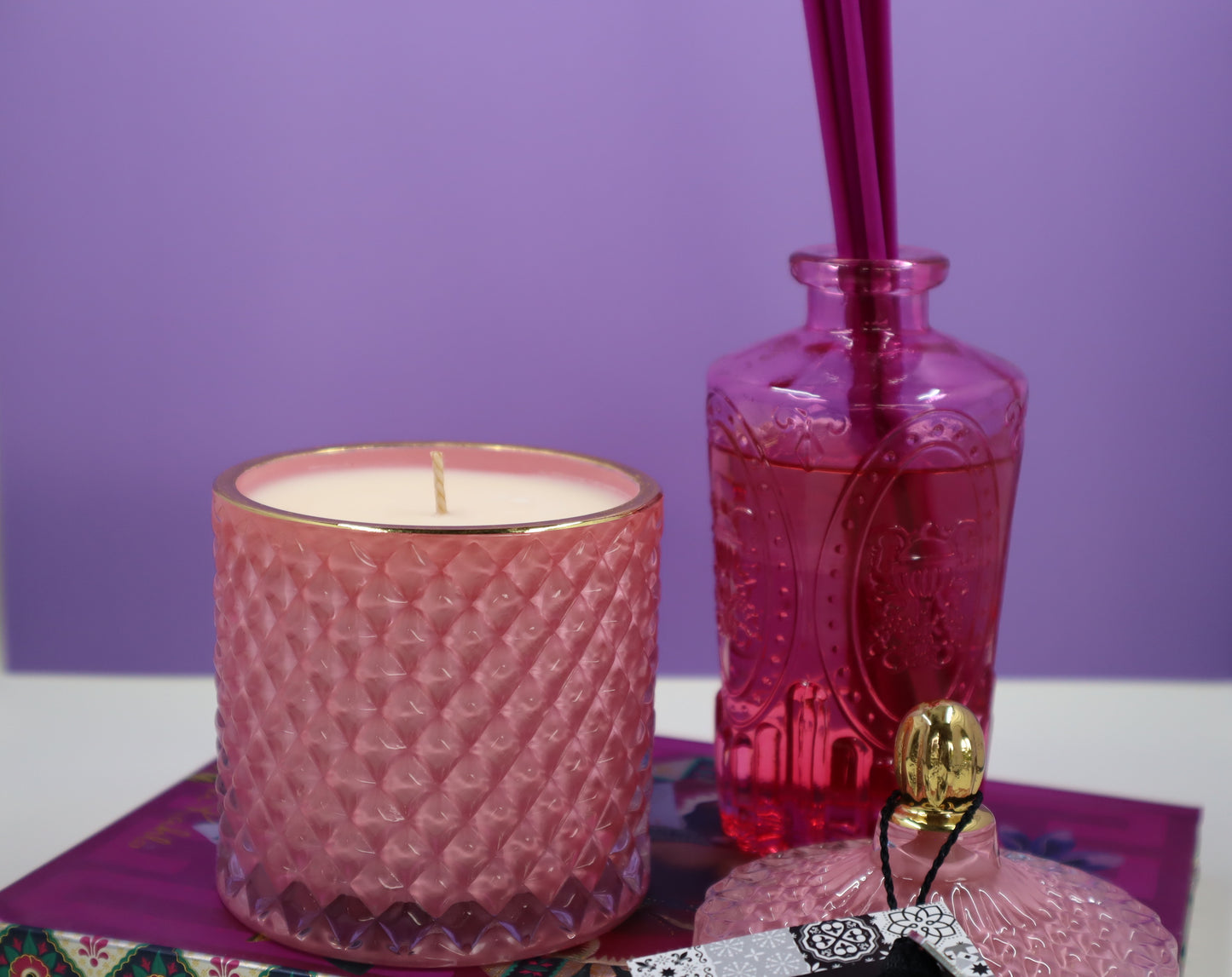 Lilac, Almond & Jasmine - medium soy candle