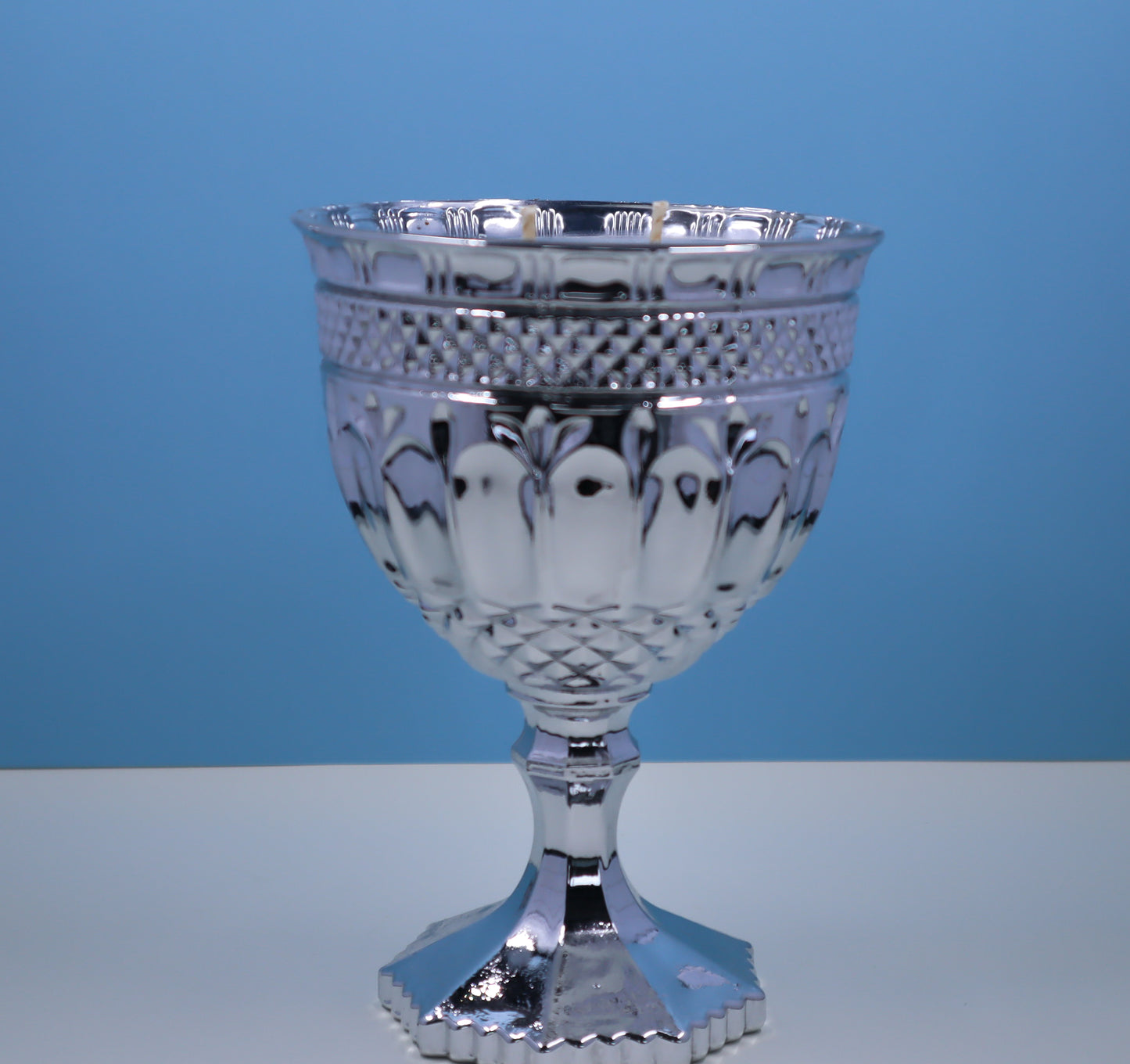 Cupid's Kiss - Silver Regal Goblet candle